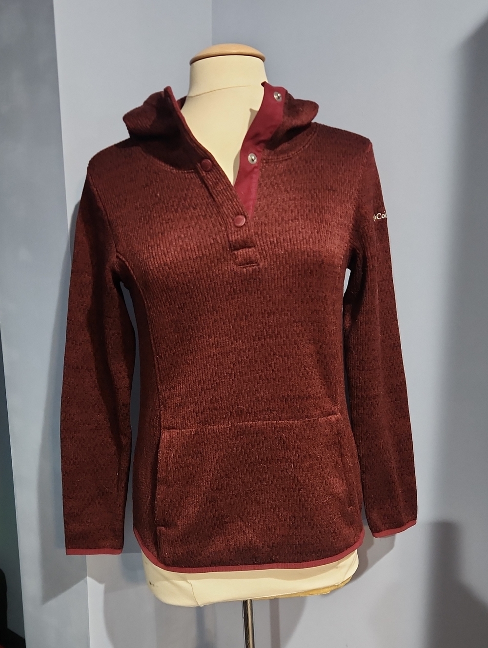 Columbia burgundy snap front ribbed hoodie Size Small